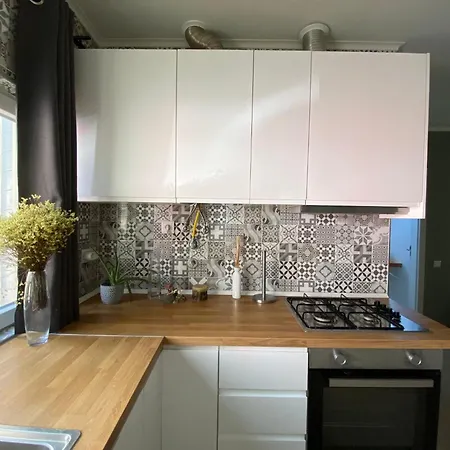 Tree House Iii Apartment *