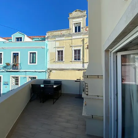 Tree House Iii 아파트